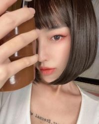 -妃格美发沙龙·烫发·染发