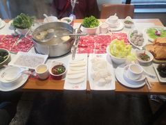 -焯牛潮汕牛肉火锅(云峰街创始店)
