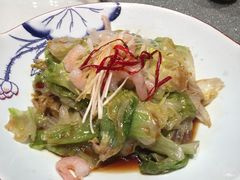 白灼鲜虾西生菜-八大碗·地道东北菜(佳兆业店)