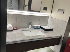 -府上酒店(广州火车站越秀公园地铁站店)