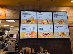 -麦当劳(深圳北站B2检票口楼上)