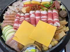 -豚妈妈汤饭·部队锅(南京东路店)