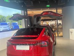 -TESLA 特斯拉(上海太古汇体验店)