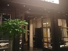 -川骄海鲜自助(王府井奥莱UP TOWN店原世界之花店)