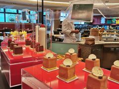 -咖啡苑自助餐厅·中国大饭店