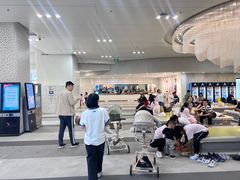 -冰纷万象滑冰场(深圳万象城店)