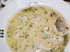 -渔语鱼酸菜鱼新川菜(来福士店)