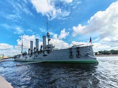 -阿芙乐尔号巡洋舰