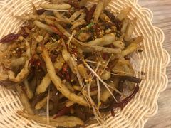 -江城燕子大排档(江汉路步行街店)