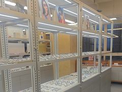 -无奔眼镜·蔡司·依视路授权店(朝阳大悦城店)