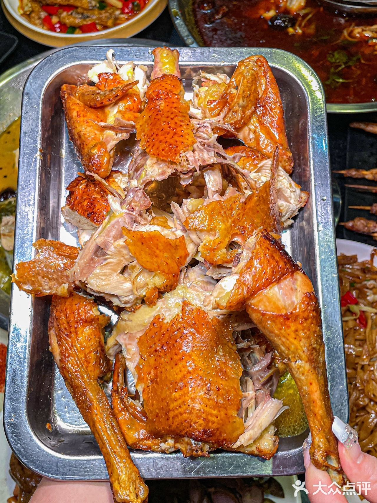 直接上手啃超级爽，如果能嘬上一口啤酒真的无敌