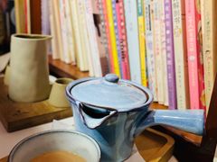 -彳亍咖啡·这里(水湾路店)