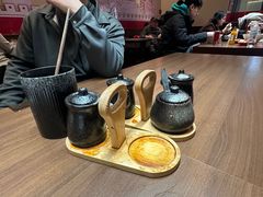 -顺溜·手工刀削面·黑金店(铜锣湾店)