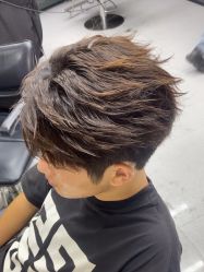 -宫铭烫发染发接发店