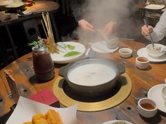 -大良毋米粥·粥底火锅(岭南天地店)