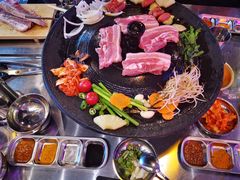 -豚豚家돈돈가韩国锅盖烤肉(新北万达店)