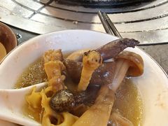 -阿山卓·野生菌火锅·纳西火塘烤肉