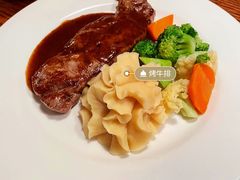 -宝莱纳啤酒花园餐厅PAULANER BRAUHAUS Nanjing(广州路店)