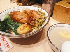 招牌玫瑰鸡腿套餐饭-狮头牌卤味研究所·卤味饭(花城汇南区店)