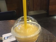 -莓园冰淇淋店