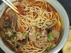 -薛记襄阳香辣牛肉面(平安路店)