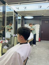 -藤野造型烫发染发