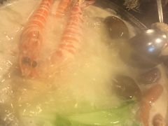 -鲜入围煮花胶鸡海鲜火锅