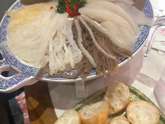-哥老官重庆美蛙鱼头(五角场合生汇店)