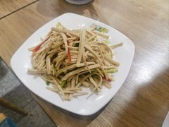 -西部马华清真兰州牛肉面·烧烤夜市(三里河店)