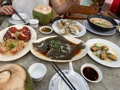 -四川小胡子海鲜(丁村万人海鲜广场店)