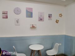 用餐区-美肴冰品·汉堡·牛腩饭(总店)