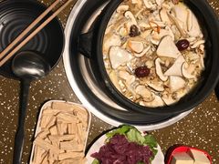 牛杂-阿西土陶牦牛汤锅