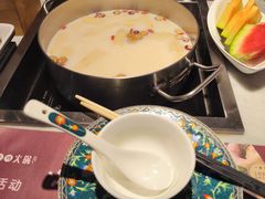 -尚尚仙·酸汤猪手·猪肚鸡火锅(华联万柳购物中心店)