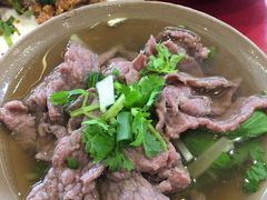-谢老五跷脚牛肉·非遗传承店