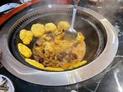 特色排骨锅-袁小二大东北铁锅炖(吉祥村总部)