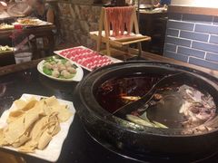 -宽板凳老灶火锅(簋街店)