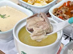 -老乡鸡(上海白玉兰广场店)