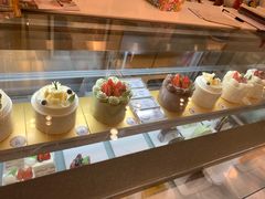 -花花卷卷·鲜食蛋糕(静安久光百货店)