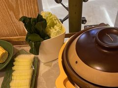 -润园四季椰子鸡火锅(卓越INTOWN店)
