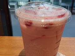 -星巴克(青岛火车北站候车大厅店)
