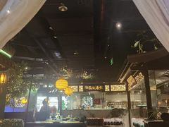 -佬麻雀·新湘菜(珠海金发购物中心店)
