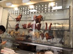 面包甜点陈列柜-斩料烧腊世家(兴盛路店)