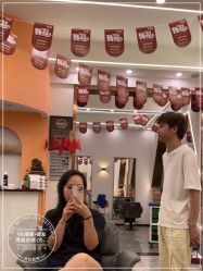 -V8潮牌·接发烫染连锁