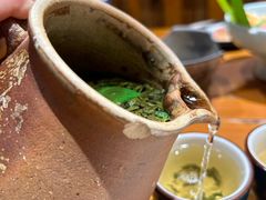 -老滇山寨•云南特色菜•地方菜•民族风情歌舞表演(金碧店)