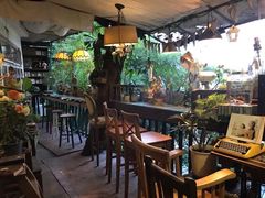 露天位-懒鱼时光馆(沙坪坝店)