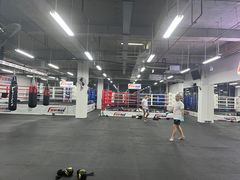 -FIGHTMAN格斗俱乐部(长宁临空店)