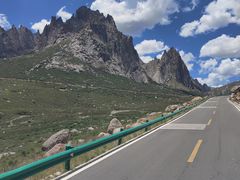 -莲宝叶则景区