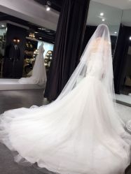 -艾米丽婚纱礼服