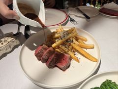 -希斯林牛排馆 Sizzzling Steakhouse