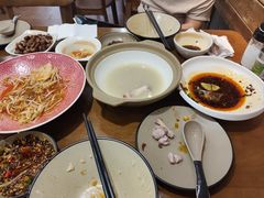 -叁煨蹄花·下饭盐帮菜(人民广场店)